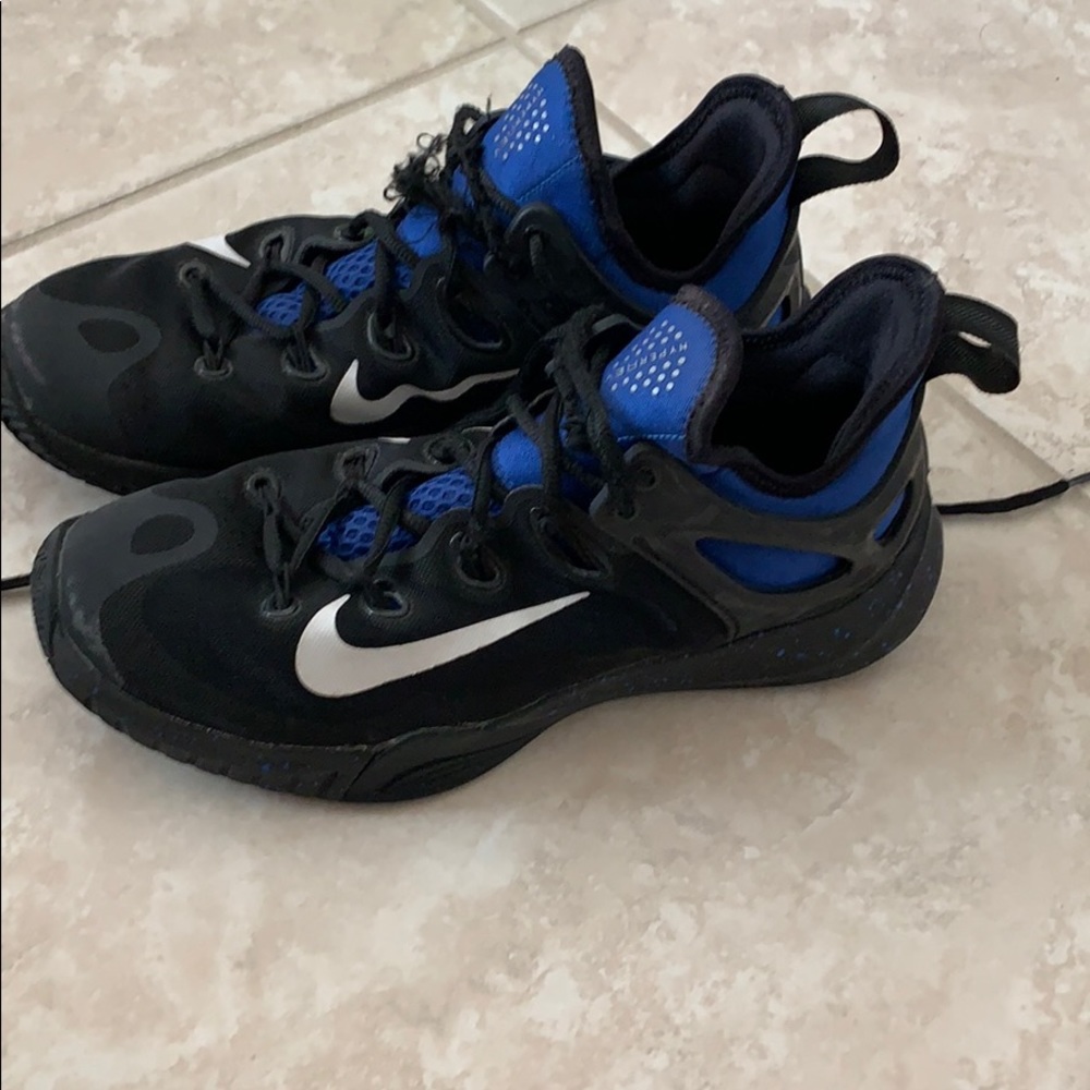 Nike ID Hyperrevs Men’s Basketball Shoe
